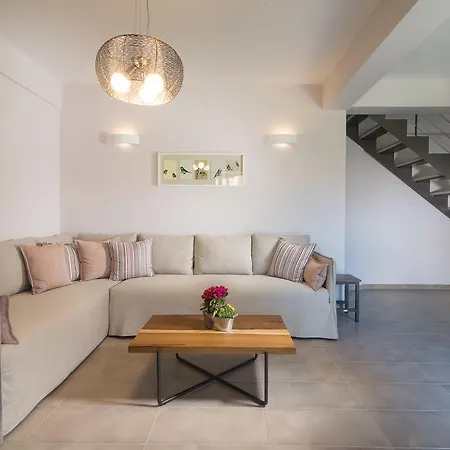 Paradise Maisonettes *