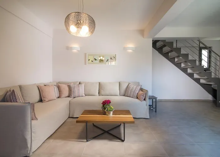 Paradise Maisonettes *