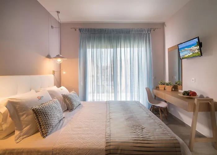 Paradise Maisonettes Neos Marmaras